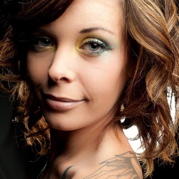 Meet your Posher, Krysta - Picture 10 of 12